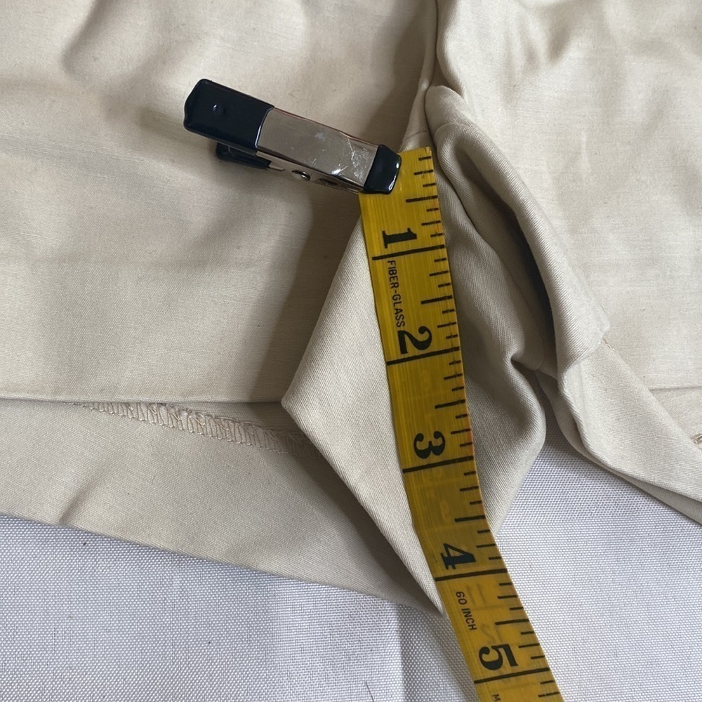 NEW H&M Beige/Tan Casual Shorts - Picture 7 of 11